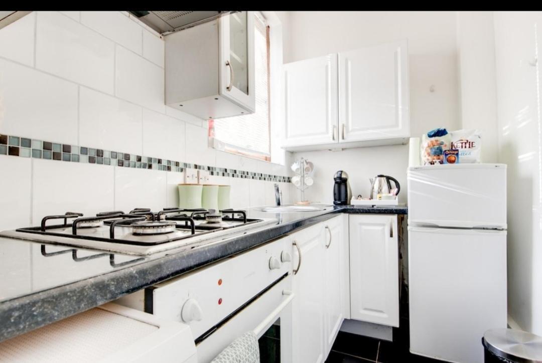 Hooton Apartment 1 Bed Kilnhurst Exterior photo